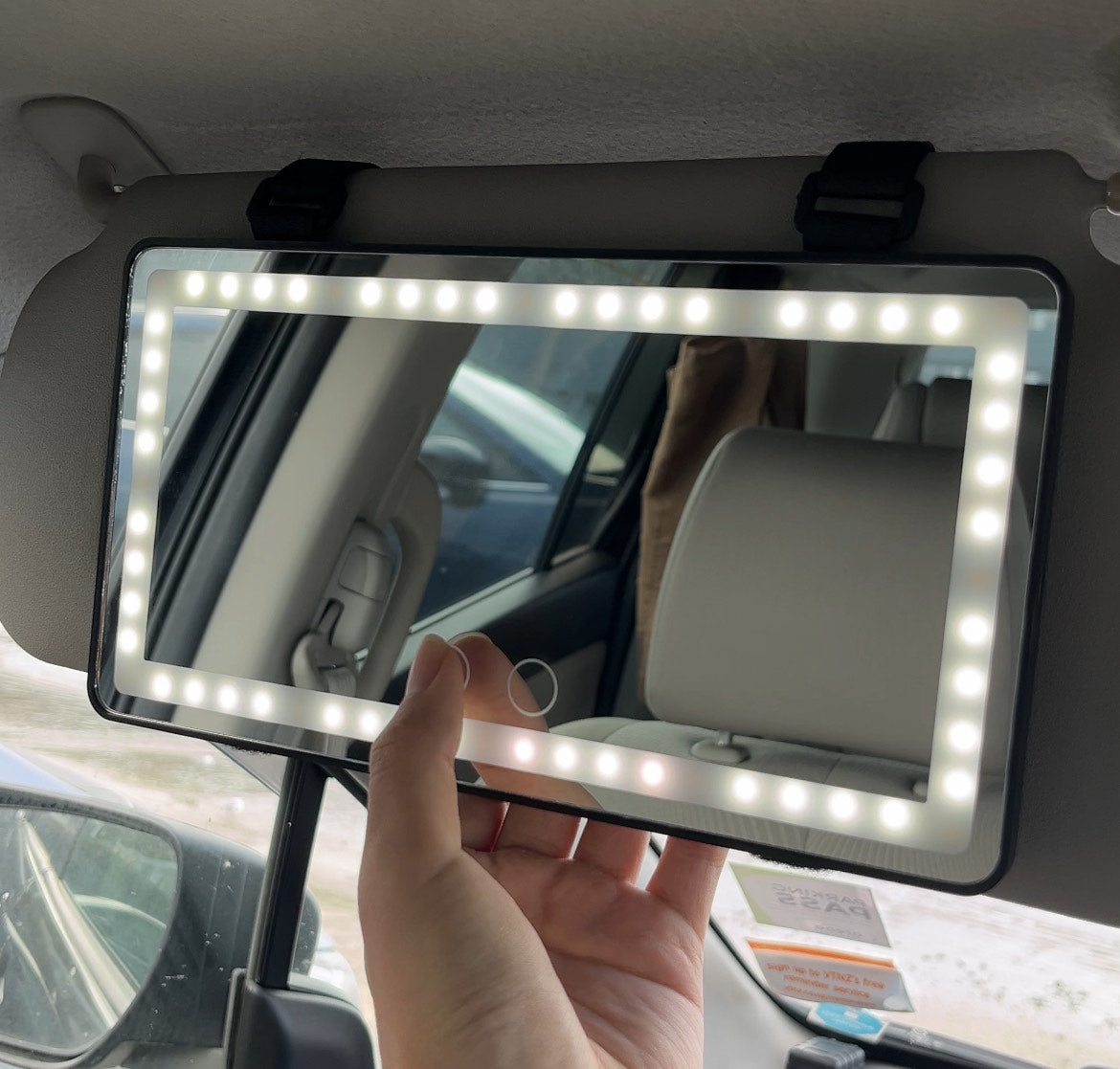 GlamRide™ – Dein LED-Schminkspiegel fürs Auto