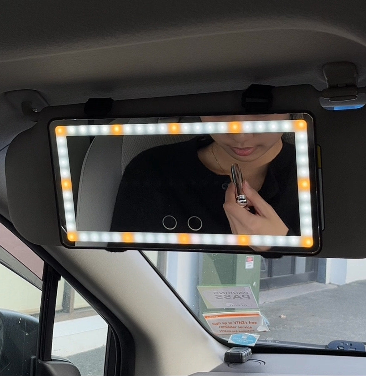 GlamRide™ – Dein LED-Schminkspiegel fürs Auto