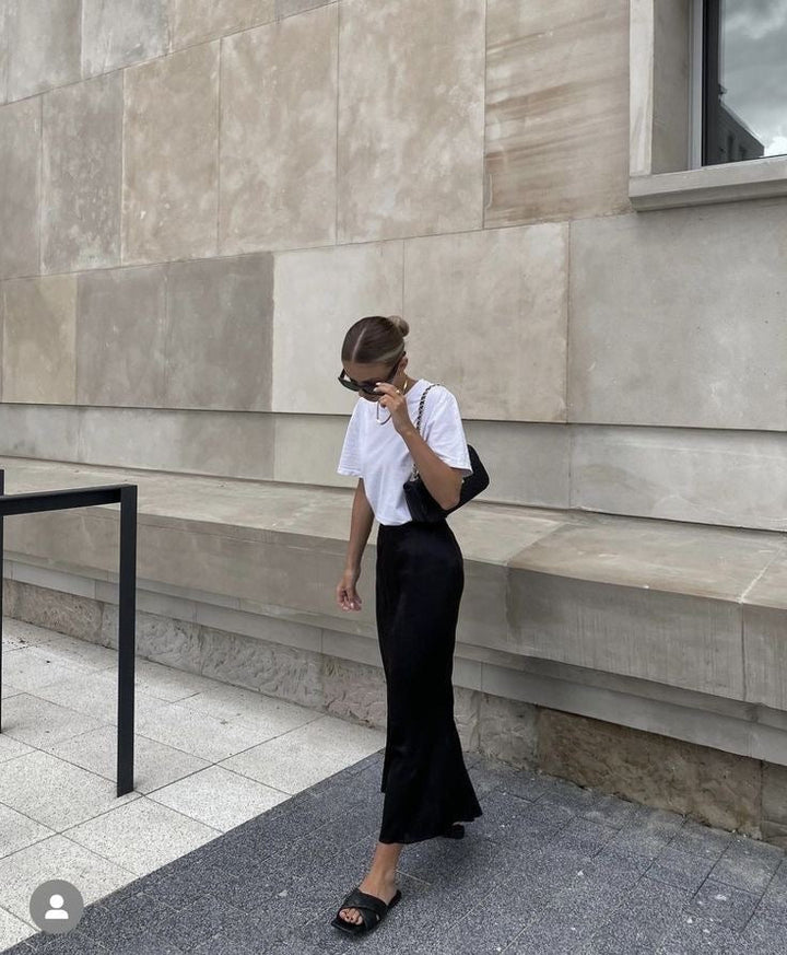 Lina Satin-Maxirock mit Glanz – Elegant & Luftig