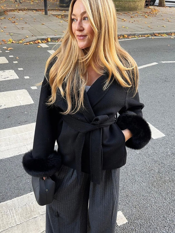 Damenjacke mit Kunstpelz – Elegant & Warm