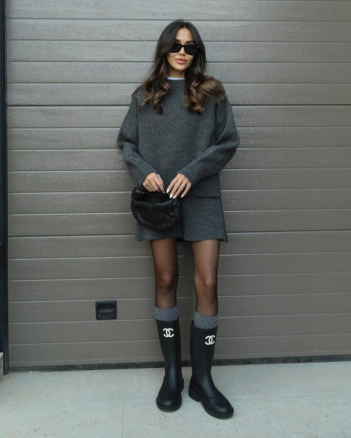 Zweiteiliges Strick-Set mit Rock – Elegant & Gemütlich