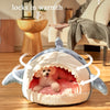 Shark Shape Pet Bed – Das perfekte Versteck für dein Haustier!