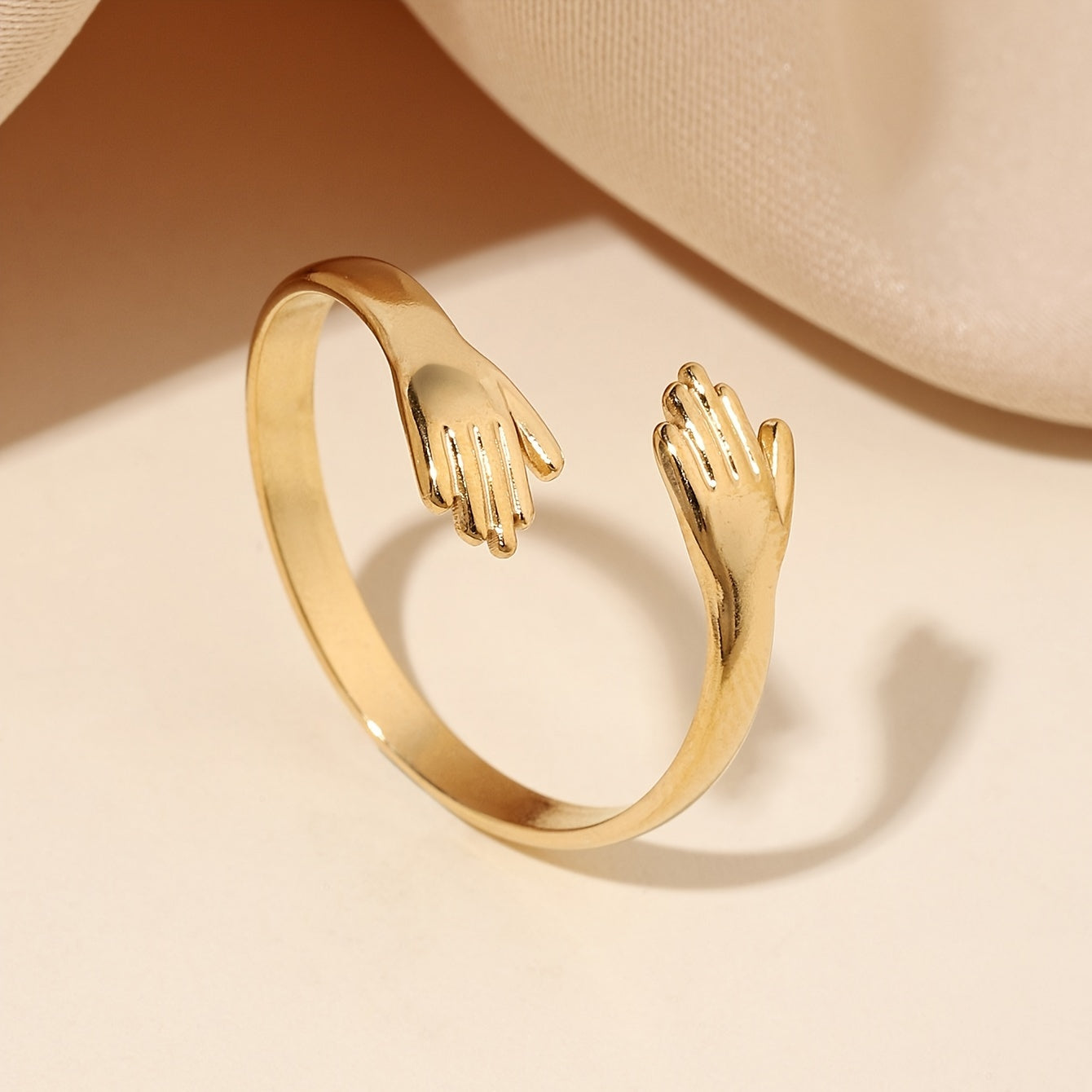 1+1 GRATIS | Umarmungsring – Ein Symbol der Liebe und Verbundenheit