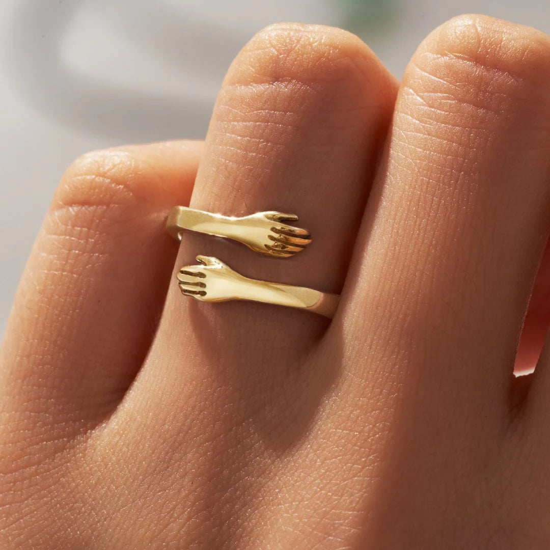 1+1 GRATIS | Umarmungsring – Ein Symbol der Liebe und Verbundenheit
