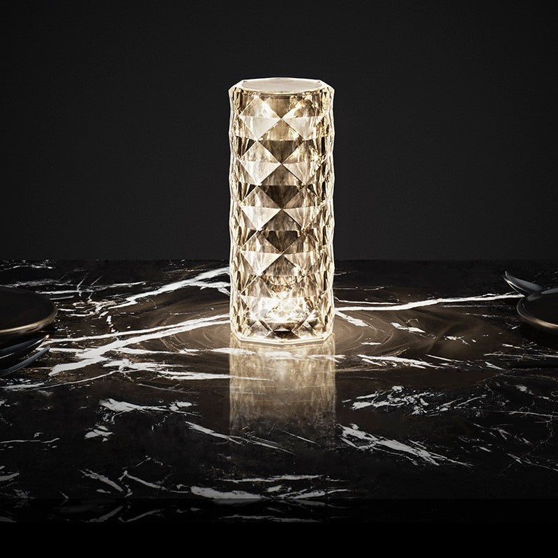 LumiKristall™ – Die elegante LED-Lampe im Kristallstil