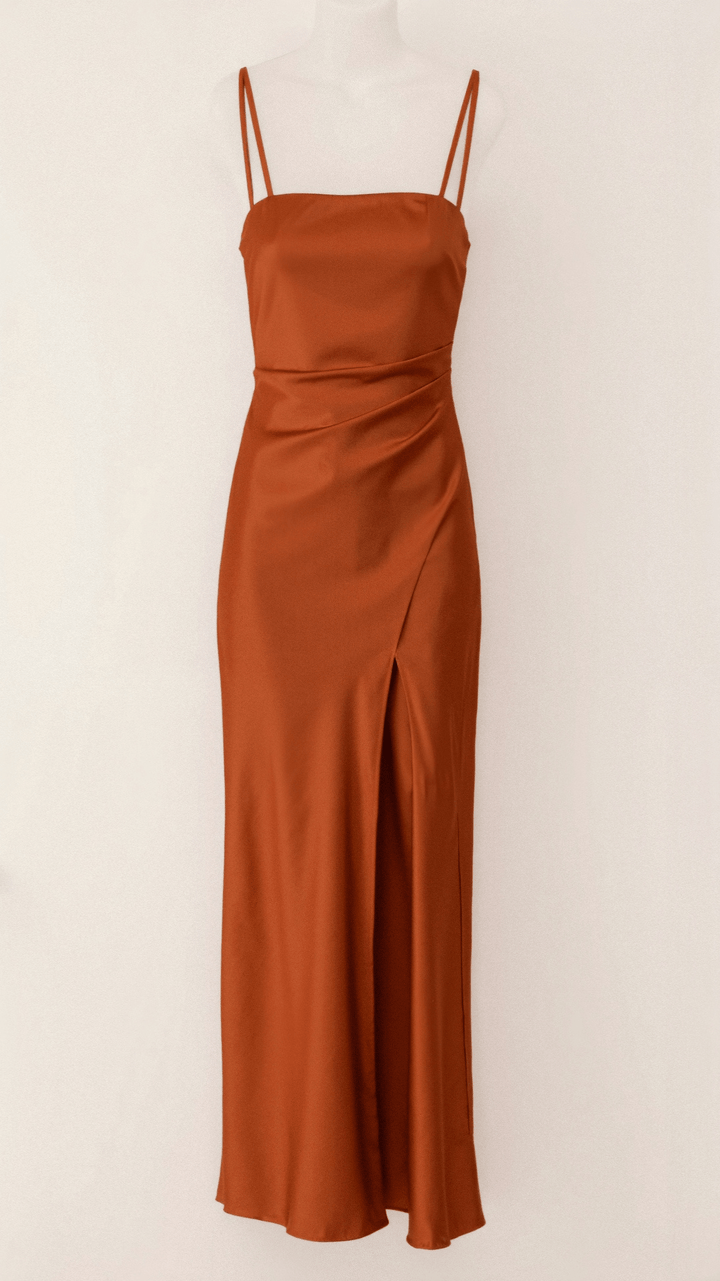 Satin Abendkleid – Elegant & Festlich